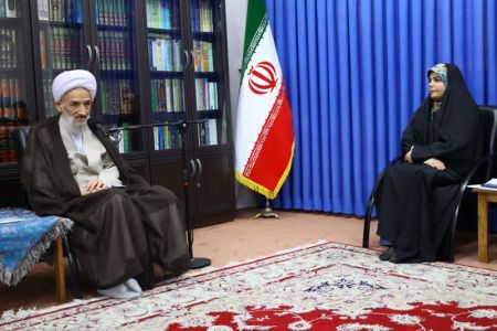 دعوت از خانواده‌ها به کتابخانه‌ راهی موثر برای معرفت‌بخشی در حوزه کتاب است